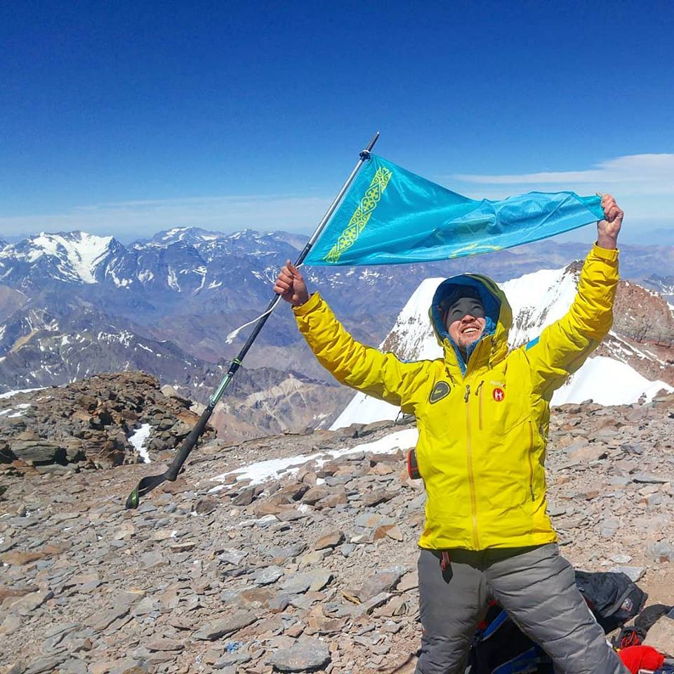 Восхождение на Карстенз